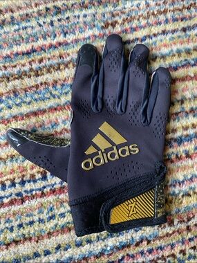 adidas Black and Gold Performance Training Glove (1 glove)